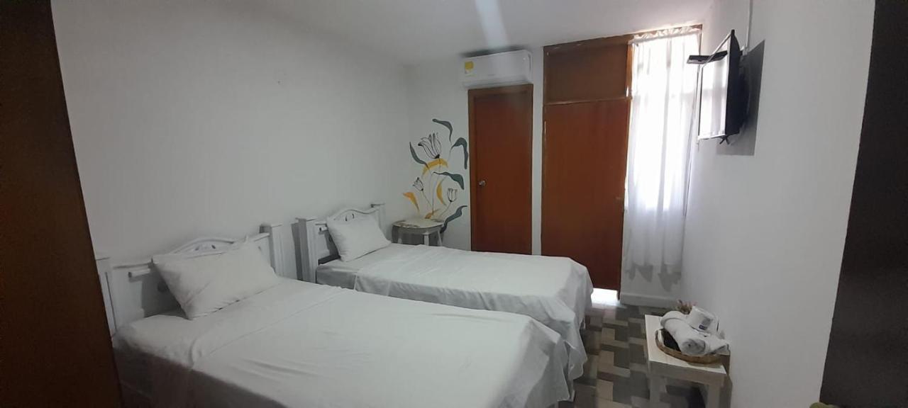 Hotel Habibi Barranquilla  Buitenkant foto