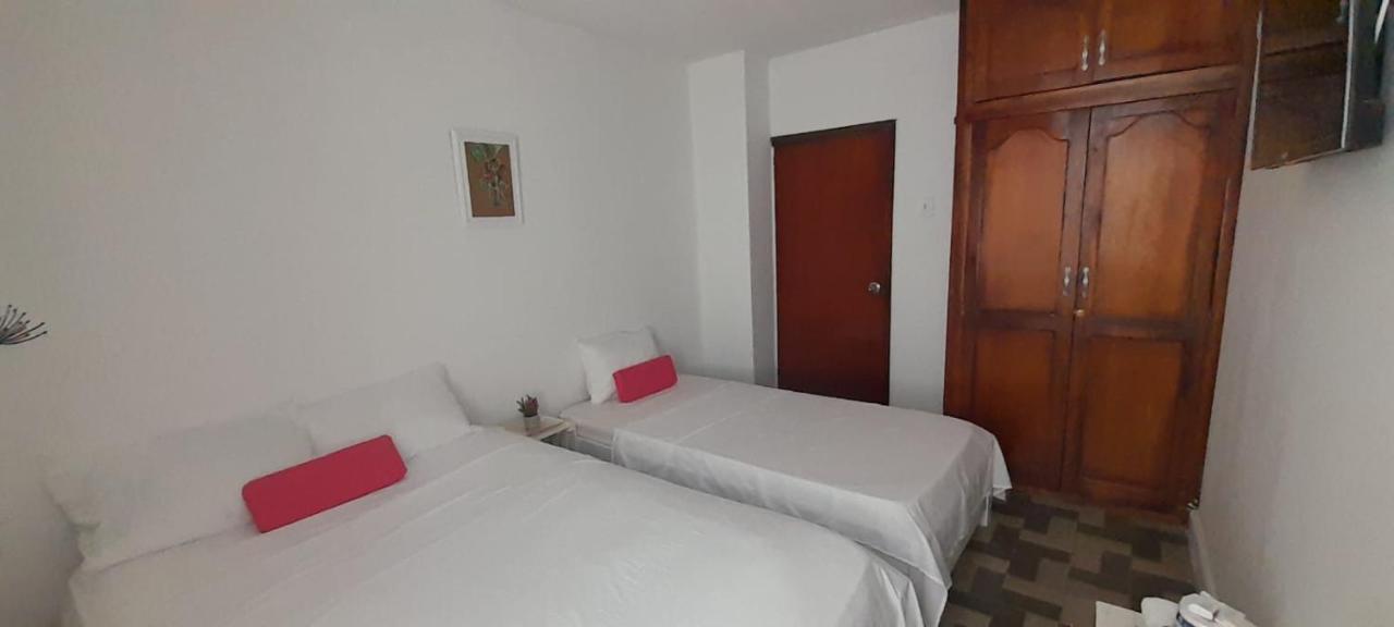 Hotel Habibi Barranquilla  Buitenkant foto